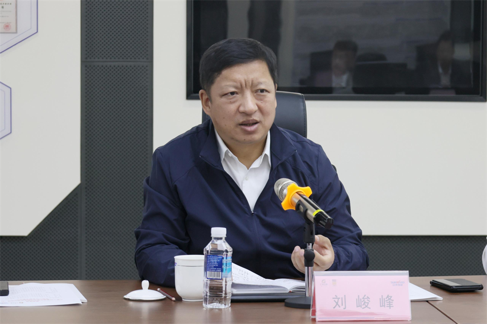同船出海，共赢未来！中铁九局副总司理刘峻峰一行到访ezweb易利娱乐平台智能