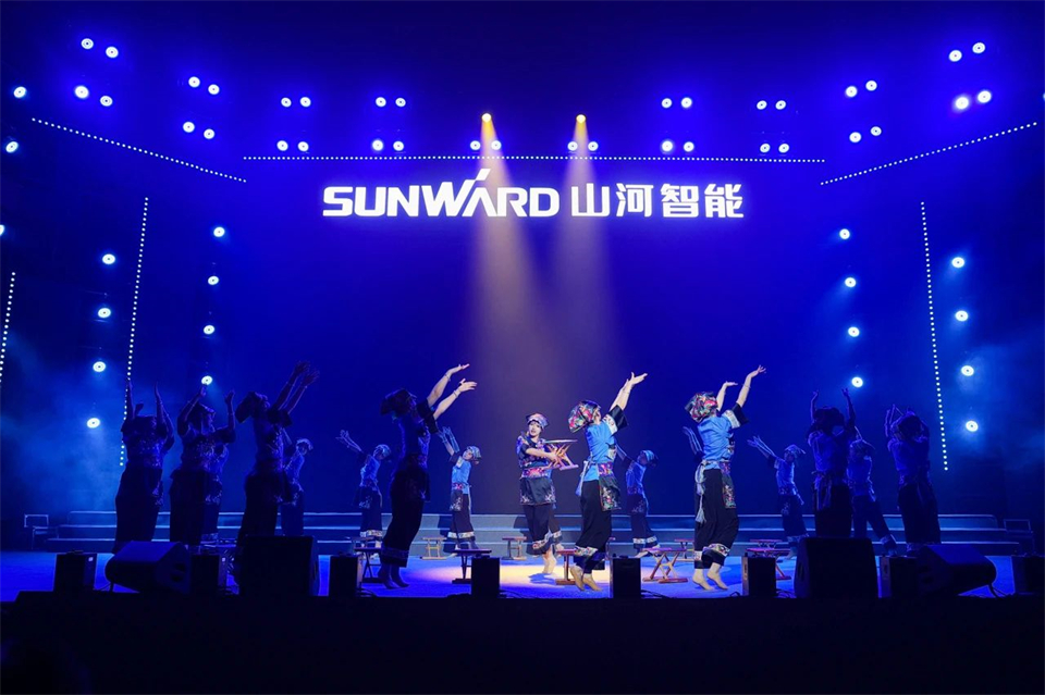 立异引领价值，理想成绩未来！ezweb易利娱乐平台智能25周年庆典暨全球客户节盛大举行