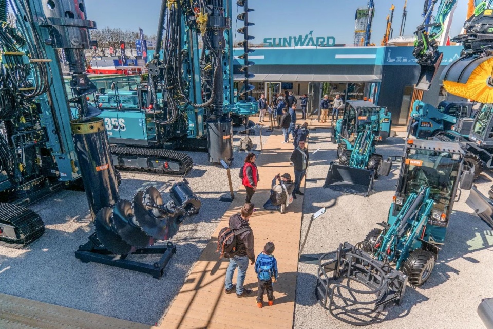 Bauma 2025 | 聚焦2025德国宝马展，探索ezweb易利娱乐平台智能的立异装备与可一连解决计划