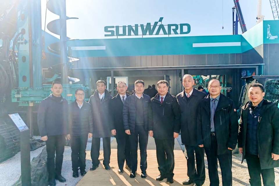 Bauma 2025 | 聚焦2025德国宝马展，探索ezweb易利娱乐平台智能的立异装备与可一连解决计划