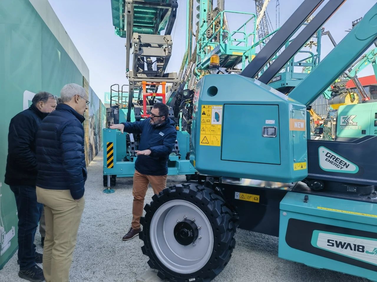 ezweb易利娱乐平台智能高空机械闪灼Bauma 2025！ 新能源手艺与立异产品获全球瞩目