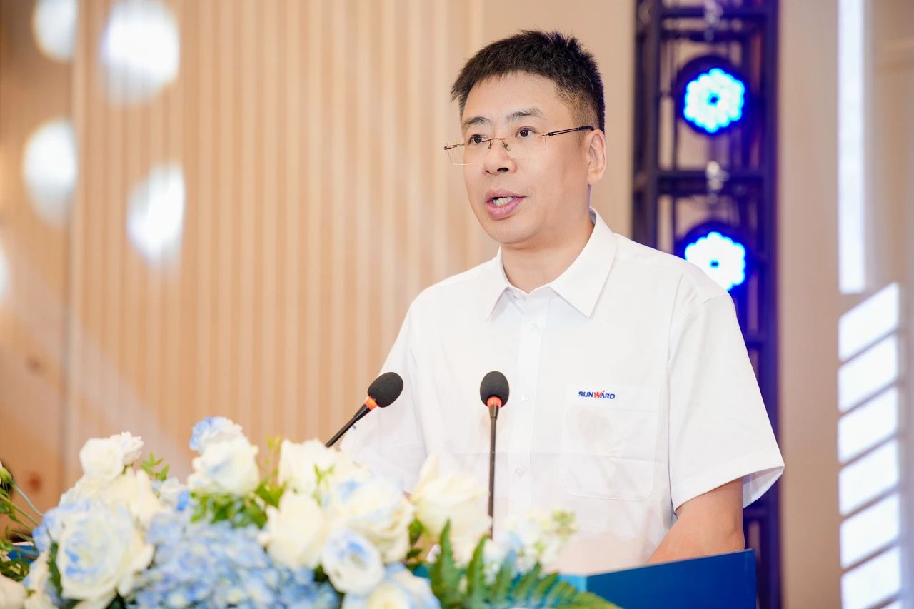 2025 CICEE | 为客户创立价值，ezweb易利娱乐平台智能客户交流会圆满举行