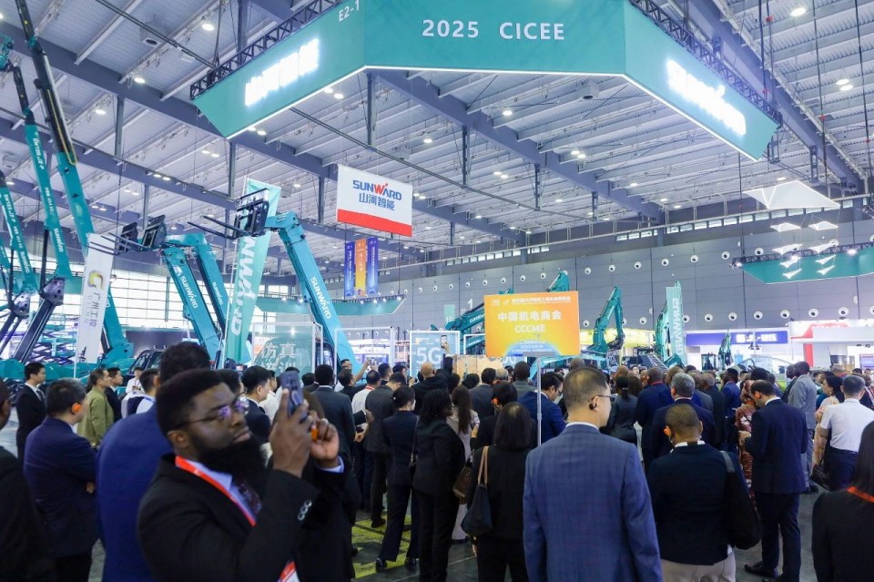 2025 CICEE | ezweb易利娱乐平台智能实力闪灼2025长沙国际工程机械展