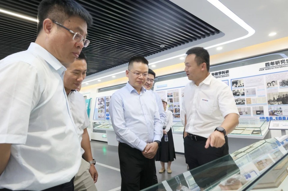 共商相助，建华控股有限公司董事长汪贵华到访ezweb易利娱乐平台智能