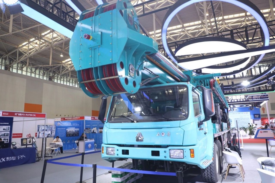 “地勘装备能力提升的重大突破”！ezweb易利娱乐平台智能联合中国煤炭地质总局宣布T138车载钻机